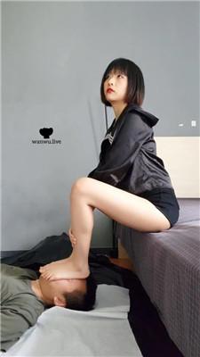 【航儿】裸足深喉/玉足捂脸窒息/踩面包喂食 bf43393