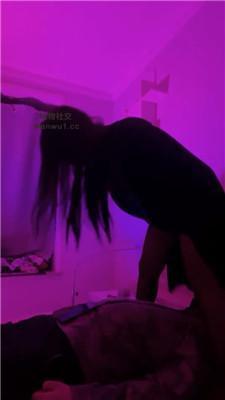 【AIU】坐脸窒息黑丝诱惑 bf43454