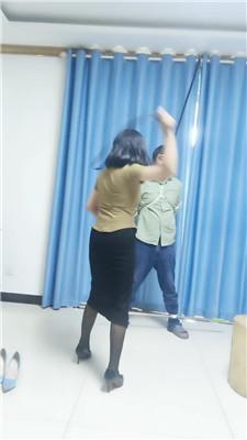 【娜S】丝袜塞嘴-吊绑重度鞭打/虐踩狗舌【双视角版】JS240808-2