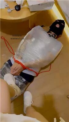 【南夕】保鲜膜全包-小白鞋棉袜踩踏/sp JS240808-48