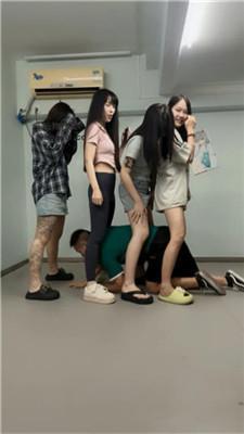 【一只鱼鱼】推荐-4S-骑马转胯/全体重踩踏/坐脸窒息 bf44066