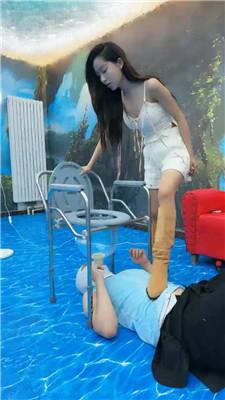 【红焱】长靴踩虐强制喂食 bf44080