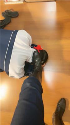 【爱丽丝】白领S-骑马转胯耳光/鞭打舔臭脚 bf44146