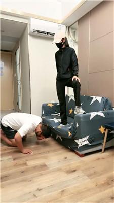 【美娜格格】拽头发揪耳朵/运动鞋白袜踩踏/骑脖脚插嘴 bf44322