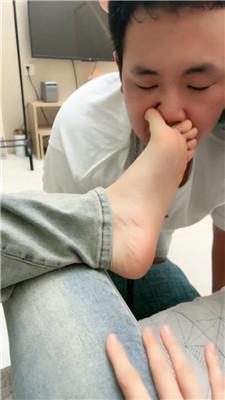 【啡啡】双S-沉浸式裸足恋足狂舔【完整版】 bf44423