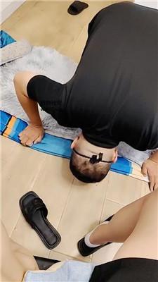 【上海汤圆】短白袜踩地毯奴/掐乳 JS240920-5