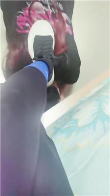 【璃茉】母畜-超臭原味棉袜气味辱/狗盆喂食 JS240924-12