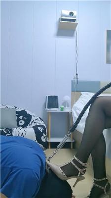 【鱼主】吃丝袜/铆钉高跟喂食/舔脏鞋 JS241003-18