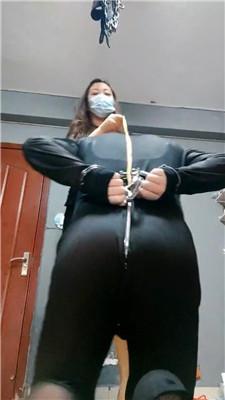 【东营天香百合】手铐吊绑/掐乳/高跟踩踏/坐脸窒息 JS241008-1