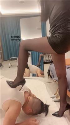 【诗诗】高跟长靴重度踩踏/掐脖窒息 bf45702