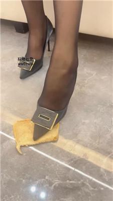 【白鹭】御姐范-黑丝高跟碾压喂食 bf45935