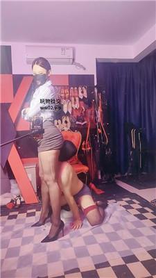 【予涵】高跟-运动鞋-踩踏鞭打踢裆 bf45970