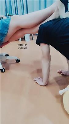 【拽拽】骑马/平底鞋踩虐/舔玉足 JS241019-6