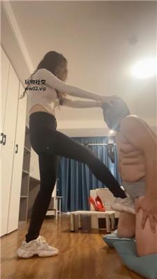 【倪小主】长靴高跟踩/重度踢踹/虐乳 bf46038