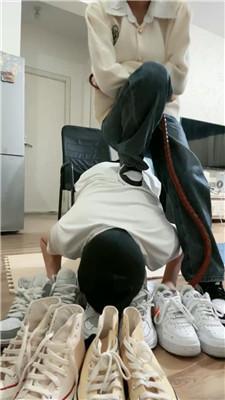 【海绵大大】超多双脏鞋-物化擦鞋器 bf46164