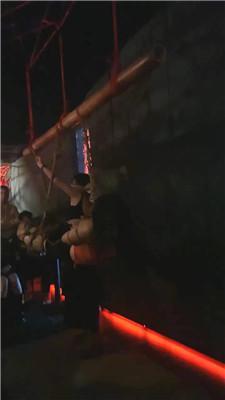 【伊晨】SM主题酒吧聚会-观看捆绑秀-滴蜡 JS241026-6