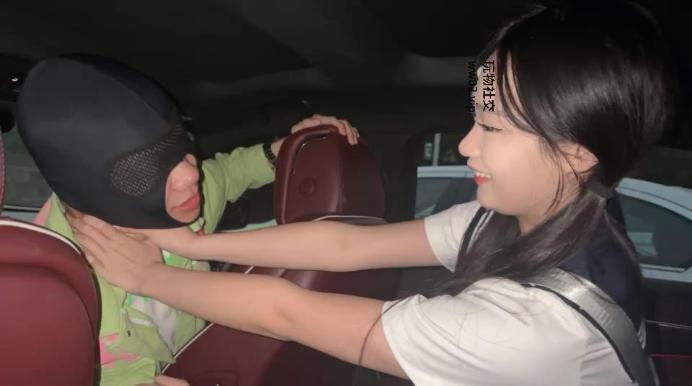 【狗哥】大学城开发双S抽耳光/原味玩虐 bf46581