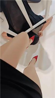 【宇婉莹】囚禁狗笼犬化-高跟肉丝玩虐-马桶视角 JS241107-9