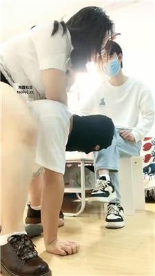 【南京欣欣】情侣主-棉袜除臭器/骑马转胯/踩踏/舔臭脚【双视角】bf49968