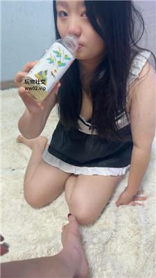 【小凤梨】纹身小妹强迫闺蜜伺候沐足 JS241118-30