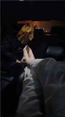 【诗诗】车内玉足恋足舔 JS241120-12