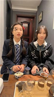 【狗哥】开发双S学生妹-耳光踩踏手捂窒息 bf47852