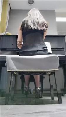 【宇婉莹】陪我练琴的宠物 JS241211-17