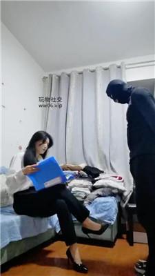 【柒柒】白领S-小白鞋+高跟踩踏-惩罚下属奴 bf48411