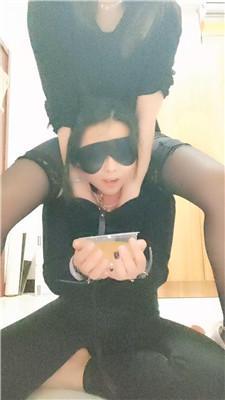 【女王陛下】母畜-强迫闺蜜犬喝圣水【双视角版】 bf48792