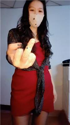 【霸王花】黑丝脚玩虐/重度虐乳 JS250111-62