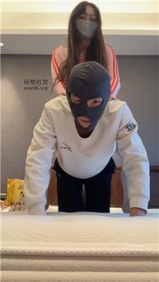 【宝娜】骑马踩踏鞭打-坐脸腿绞窒息 bf50218