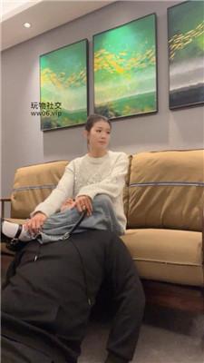 【伊未】腿绞窒息-皮鞋白袜踩虐 bf50220