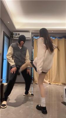 【伊未】抽耳光/坐脸窒息/皮鞋白袜羞辱 bf50715