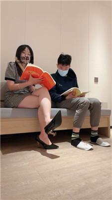 【奇了怪了】美腿老师诱惑学生奴 bf50925