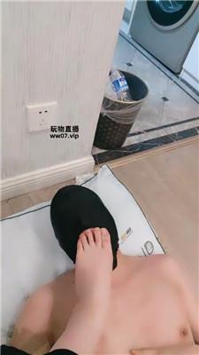 【羽染】近距离玉足狂舔 JS250323-29