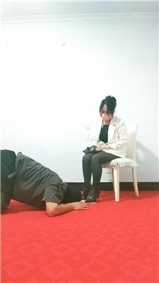 【沐颜】高跟黑丝碾压踩喂食 JS250330-41