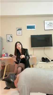 【吟雪】棍棒底下出骚奴 JS250406-13