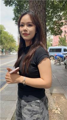 【素人挖掘机】路人小姐姐脏鞋白袜调 JS250531-6