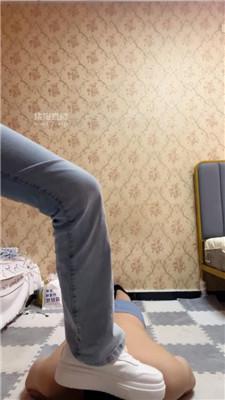 【林珥】小白鞋跳踩-人体烟灰缸 bf54164