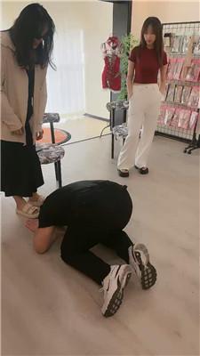 【普西】双S-轮流暴揍跑骚奴【双视角版】 JS250615-35