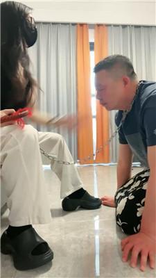 【薇薇】物化脚垫奴-狗盆喂食 JS250622-27