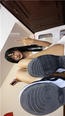 【织羊】运动鞋里的香味    250623-50