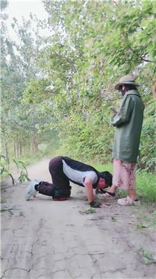 【小野猫】户外骑马遛狗犬化 JS250708-49