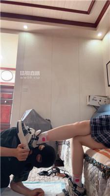 【不期而遇】LV脏鞋白棉袜踩踏羞辱【双视角版】 bf55386