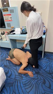 【可乐】白领S-烟烫/品尝臭脚丫 JS250718-43