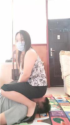 【沐颜】胯下羞辱-坐脸窒息【双视角版】 JS250719-28