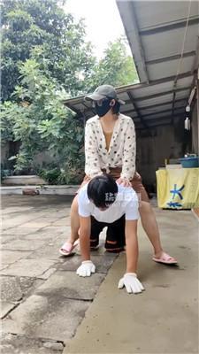 【忆人离】享受圈养犬化时光 JS250728-38