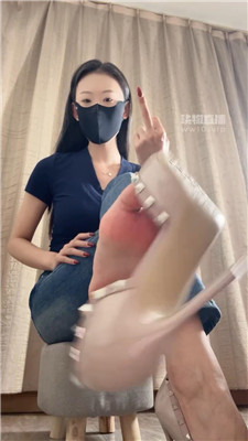 【雅雅】sb进来被妈妈干    250809-19