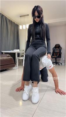 【卡莎女帝】调智障狗-滴蜡踩踏钻胯踢裆耳光 JS250813-49