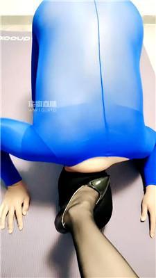 【湖里丝足】高跟黑丝脚踩家奴 JS250815-31